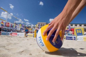 
                    Стартовал молодежный ЧМ по пляжному волейболу
                