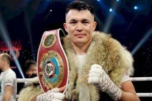 
                    Камшыбек Кункабаев завоевал титул чемпиона WBA
                
