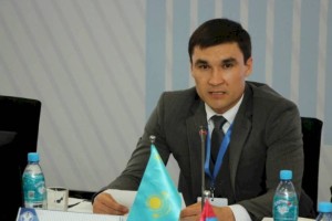 
                    Чемпион Серик Сапиев покинул пост в министерстве, но остается в спорте
                