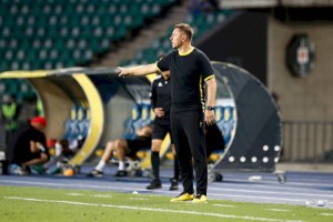 
                    Главный тренер «Кайрата» принес извинения болельщикам клуба
                