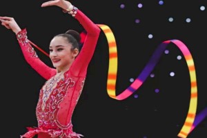 
                    Казахстанка Алина Адилханова завоевала два серебра на чемпионате Азии
                