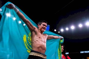 
                    Данияр Елеусинов прекратил сотрудничество с сопромоутером Головкина
                