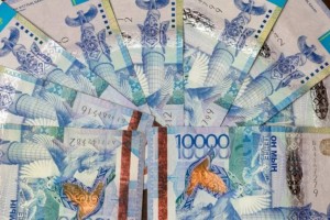 
                    Глава Нацбанка РК прокомментировал слухи о девальвации тенге после выборов
                
