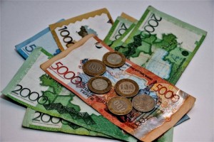 
                    Доходы 5% казахстанцев ниже прожиточного минимума
                