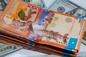 
                    Курс тенге за неделю укрепился на 1,7 процента
                