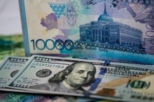 
                    Тенге значительно подорожал
                