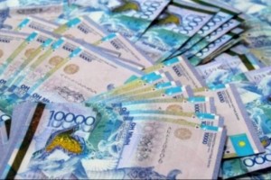 
                    Какие ставки по депозитам в тенге будут в апреле 2022 года
                