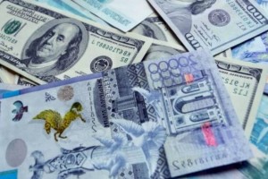
                    Курс тенге к доллару за неделю напоминает катание на серфинге
                