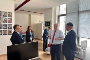 Казахстан и ФАО договорились сообща вести борьбу с саранчовыми