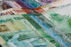 
                    Бессрочный обмен банкнот образца 2006 года ввели в Казахстане
                