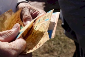 
                    Как тратить деньги с умом
                