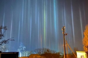 
                    Необычное свечение в небе сняли на севере Казахстана
                