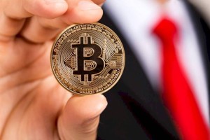 
                    Биткоин установил новый рекорд в 48 399 долларов
                