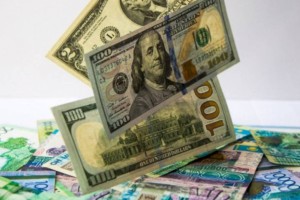 
                    Что стало причиной ослабления национальной валюты
                