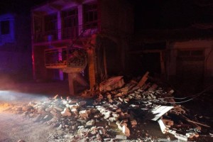 При землетрясении в Китае погибли более 100 человек