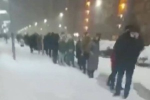 
                    Жители Подмосковья столкнулись с транспортным коллапсом
                