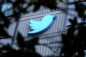 
                    Twitter сменит логотип
                