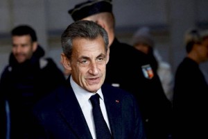 
                    Апелляционный суд оставил в силе приговор экс-президенту Франции Николя Саркози
                
