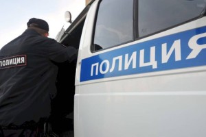 
                    Искали самокаты, а нашли автоматы: из Москвы-реки выловили сумку с оружием и патронами
                