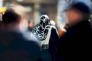 
                    В Иране устанавливают умные камеры для выявления женщин без хиджаба
                