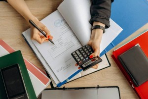 В Казахстане выявлено более 3,6 тыс. нарушений трудового законодательства