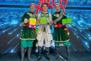 
                    Казахстанский военный завоевал супер-гран-при на конкурсе Art Silk Way в Ташкенте
                