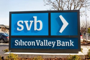 
                    Назван претендент на покупку обанкротившегося Silicon Valley Bank
                