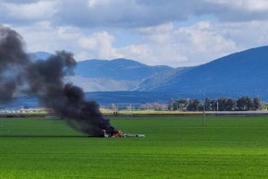 
                    Два военных самолета столкнулись в небе Италии
                