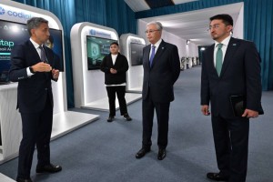 Президент Токаев ознакомился с отечественными AI проектами