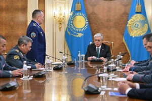 Токаев провел совещание с руководящим составом Минобороны