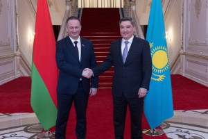 
                    Премьер-министры Казахстана и Беларуси обсудили торгово-экономическое сотрудничество
                