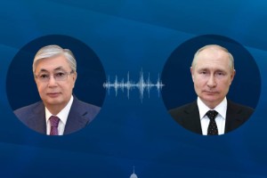 
                    Токаев провел телефонный разговор с Путиным
                
