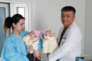 
                    Сиамских близнецов из Кыргызстана разделили в Узбекистане
                
