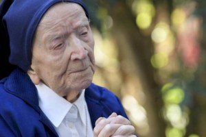 
                    Умерла старейшая жительница планеты, француженка Люсиль Рандон
                