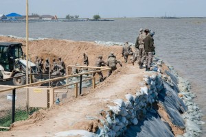 Угроза паводка в Атырау: на гидропостах уровень воды превысил опасную отметку
