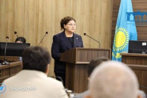 
                    Мать Бишимбаева: Ревность, отчаяние, алкоголь и нервное истощение привели к трагедии
                