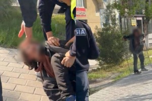 Туркестанские полицейские спасли мужчину от трагического случая