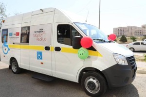
                    Специальный автомобиль подарили центру реабилитации в Актау  
                