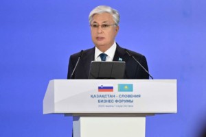Президенты Казахстана и Словении выступили на бизнес-форуме в Астане
