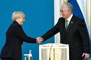 Касым-Жомарт Токаев и Наташа Пирц-Мусар провели брифинг для представителей СМИ