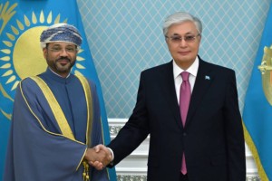 Глава государства принял министра иностранных дел Омана Бадра Аль-Бусаиди