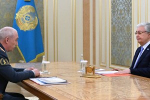 Токаев поручил министру обороны повысить боевой потенциал армии
