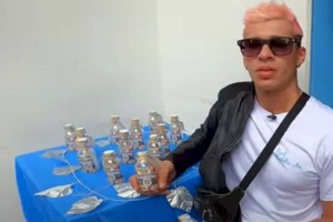 
                    В буквальном смысле получает деньги из воздуха молодой бизнесмен
                