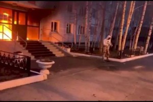 
                    Двух граждан Казахстана подозревают в поджоге военкомата в Омске
                