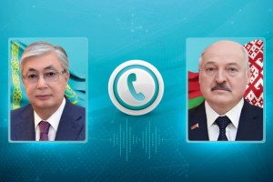 
                    Токаев поздравил Лукашенко с победой на выборах
                