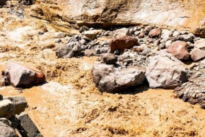 
                    В результате схода селя перекрыта дорога из Бишкека на Иссык-Куль
                