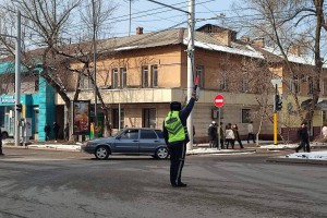 Свыше 120 экипажей патрульной полиции обеспечивают дорожную безопасность в Алматы