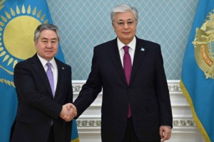 Токаев принял министра иностранных дел Кыргызстана Жээнбека Кулубаева