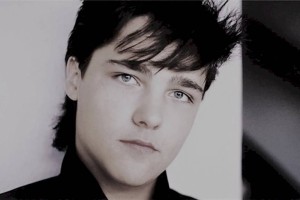 
                    Умер экс-солист «Ласкового мая» Юрий Шатунов
                