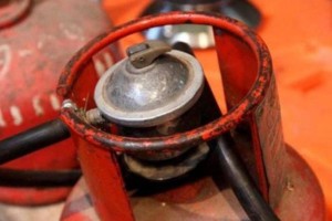 Взрыв в доме: сообщать о газовых баллонах в квартирах многоэтажек просят карагандинцев
